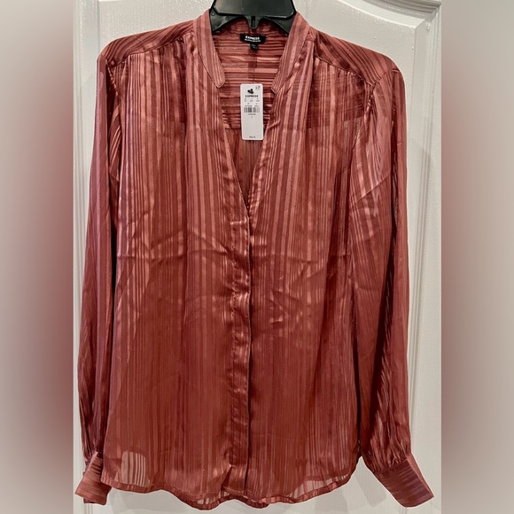 Express Dresses & Skirts - Express Relaxed Portofino V- Neck Form long sleeve woman blouse.New with tags